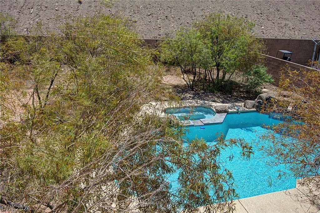 728 Blue Crystal Creek, Henderson, NV 89002