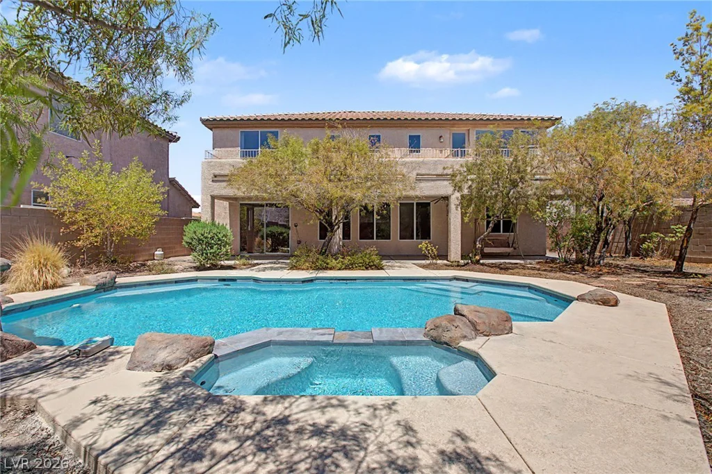 728 Blue Crystal Creek, Henderson, NV 89002