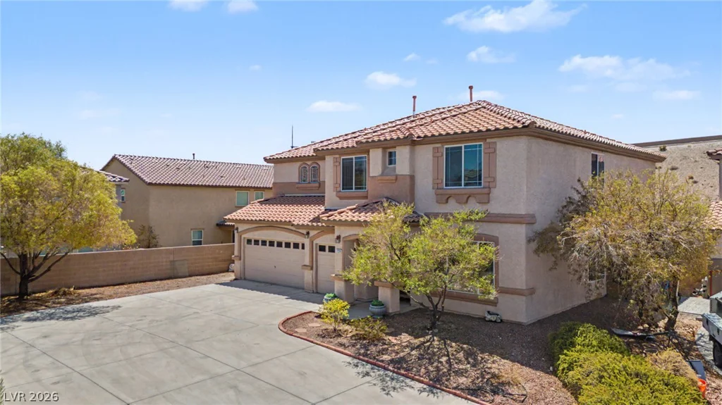 728 Blue Crystal Creek, Henderson, NV 89002