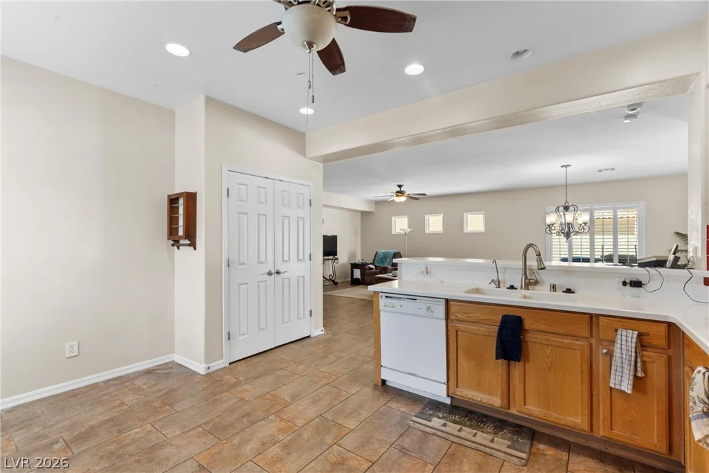 6418 Boatbill, North Las Vegas, NV 89084