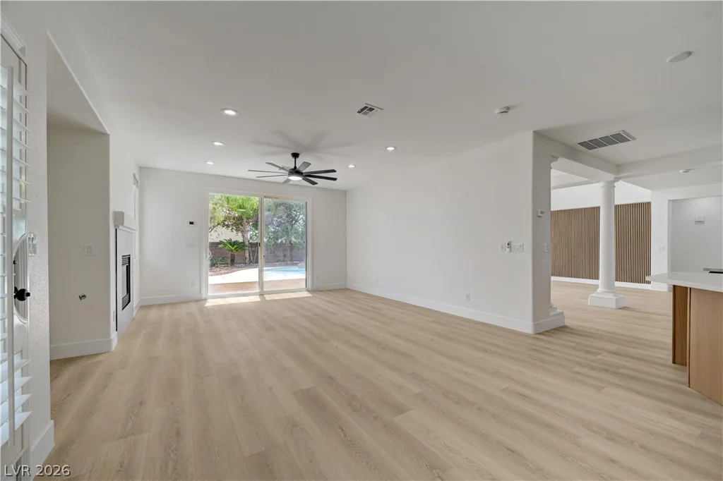 5817 Christine Falls, Las Vegas, NV 89130
