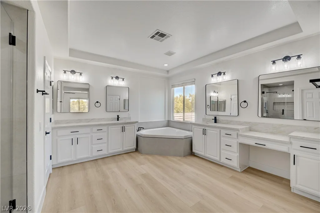 5817 Christine Falls, Las Vegas, NV 89130