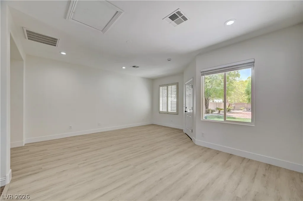 5817 Christine Falls, Las Vegas, NV 89130