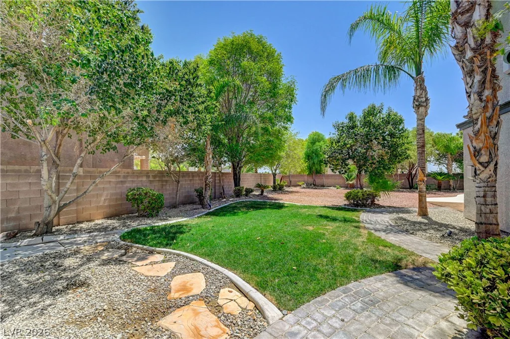 5817 Christine Falls, Las Vegas, NV 89130