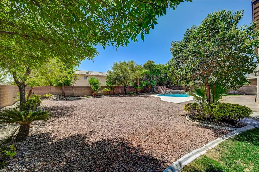 5817 Christine Falls, Las Vegas, NV 89130
