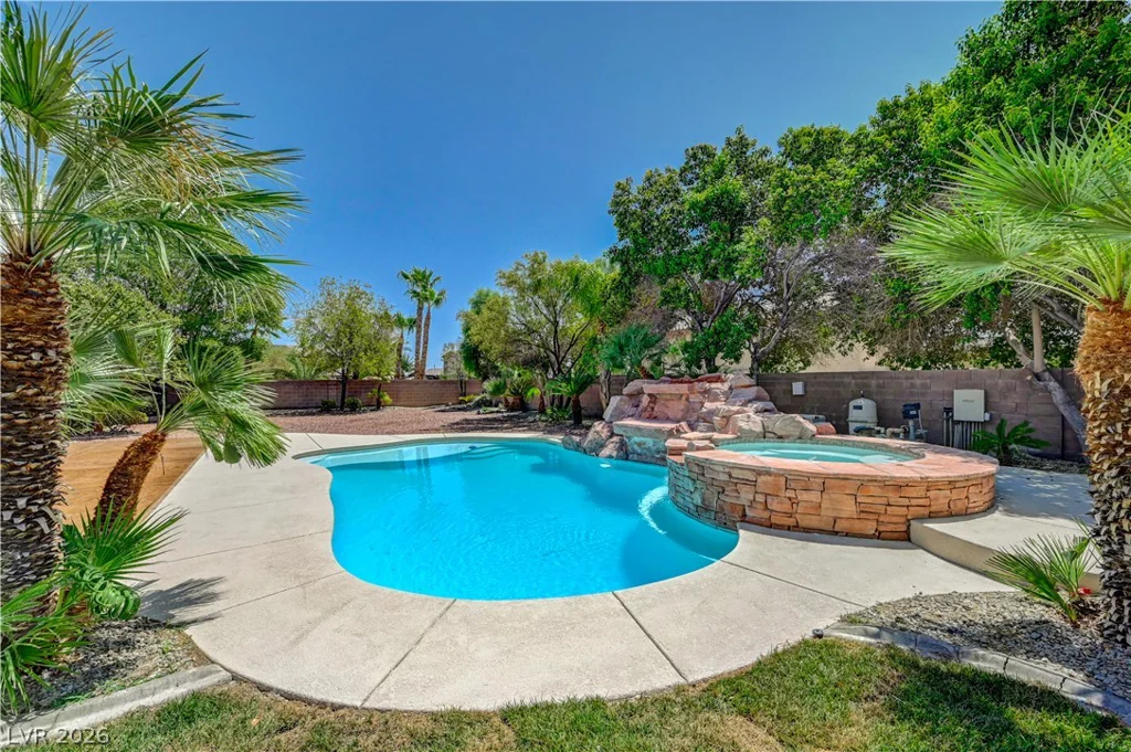 5817 Christine Falls, Las Vegas, NV 89130