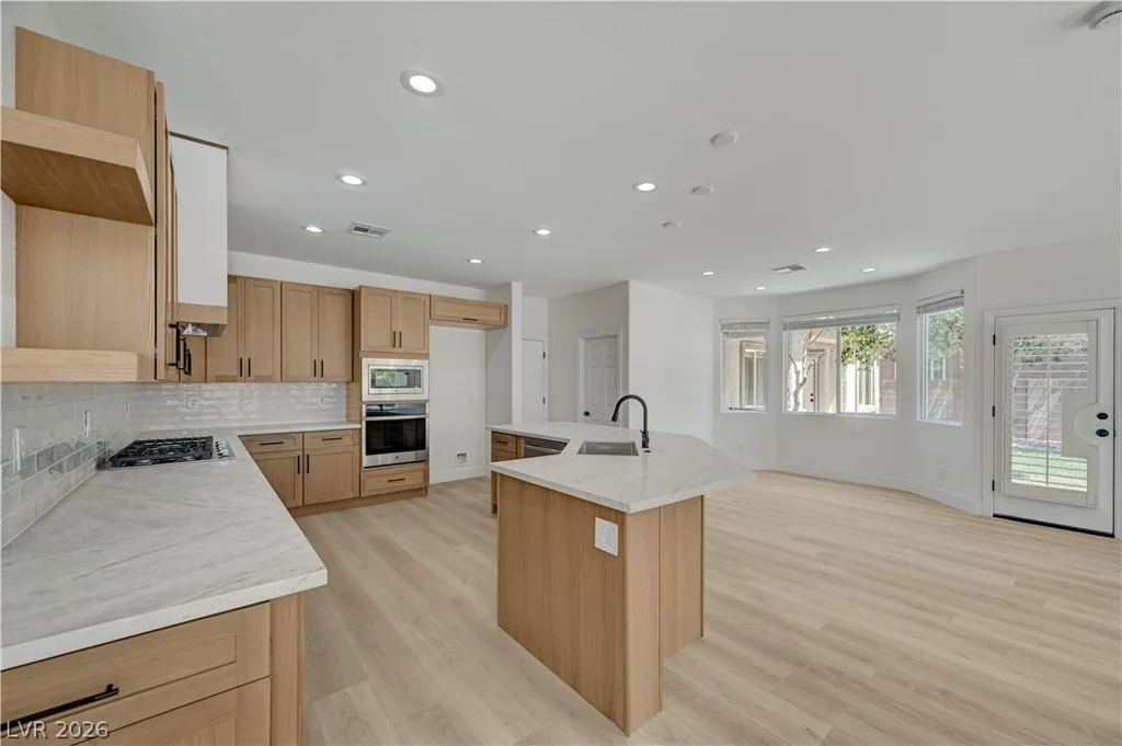 5817 Christine Falls, Las Vegas, NV 89130