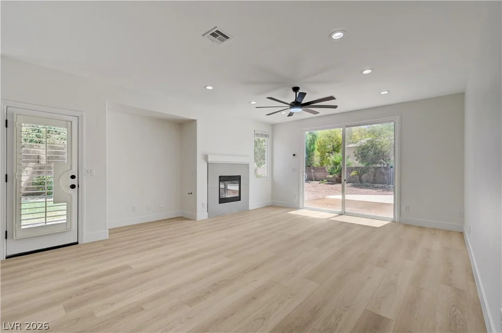 5817 Christine Falls, Las Vegas, NV 89130