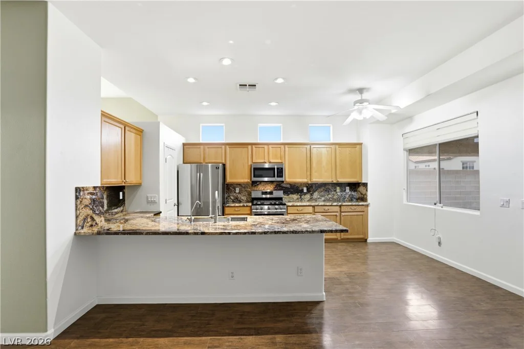 5871 Lost Valley, Las Vegas, NV 89113