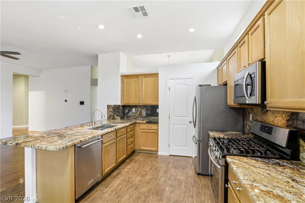 5871 Lost Valley, Las Vegas, NV 89113