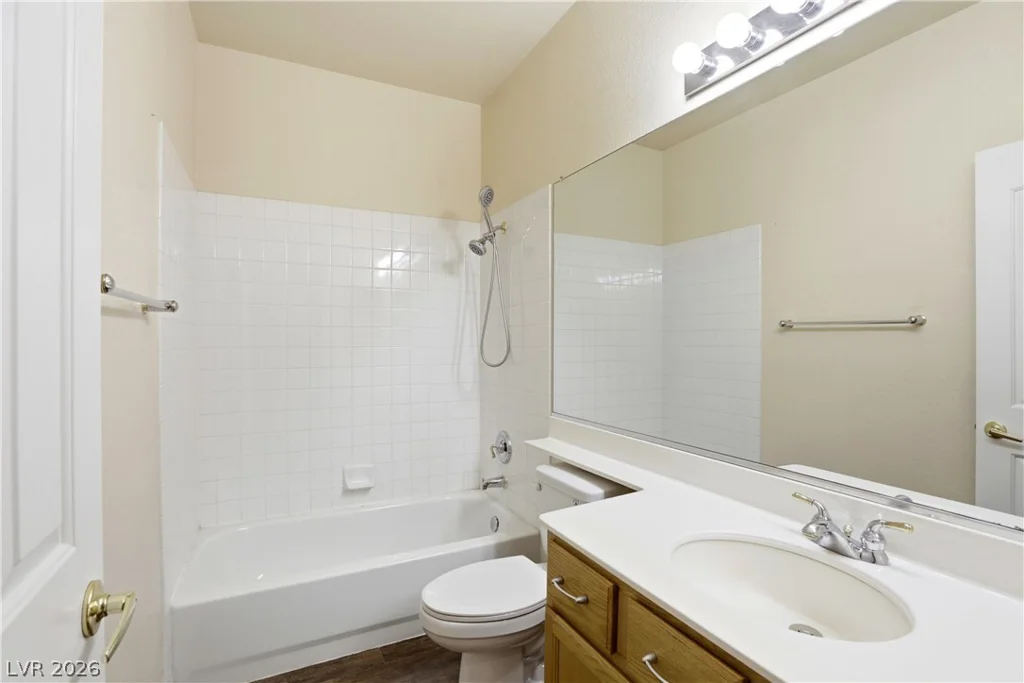 5871 Lost Valley, Las Vegas, NV 89113