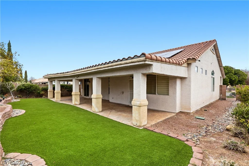 5871 Lost Valley, Las Vegas, NV 89113