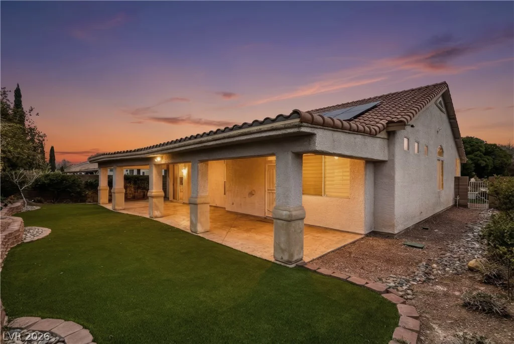 5871 Lost Valley, Las Vegas, NV 89113