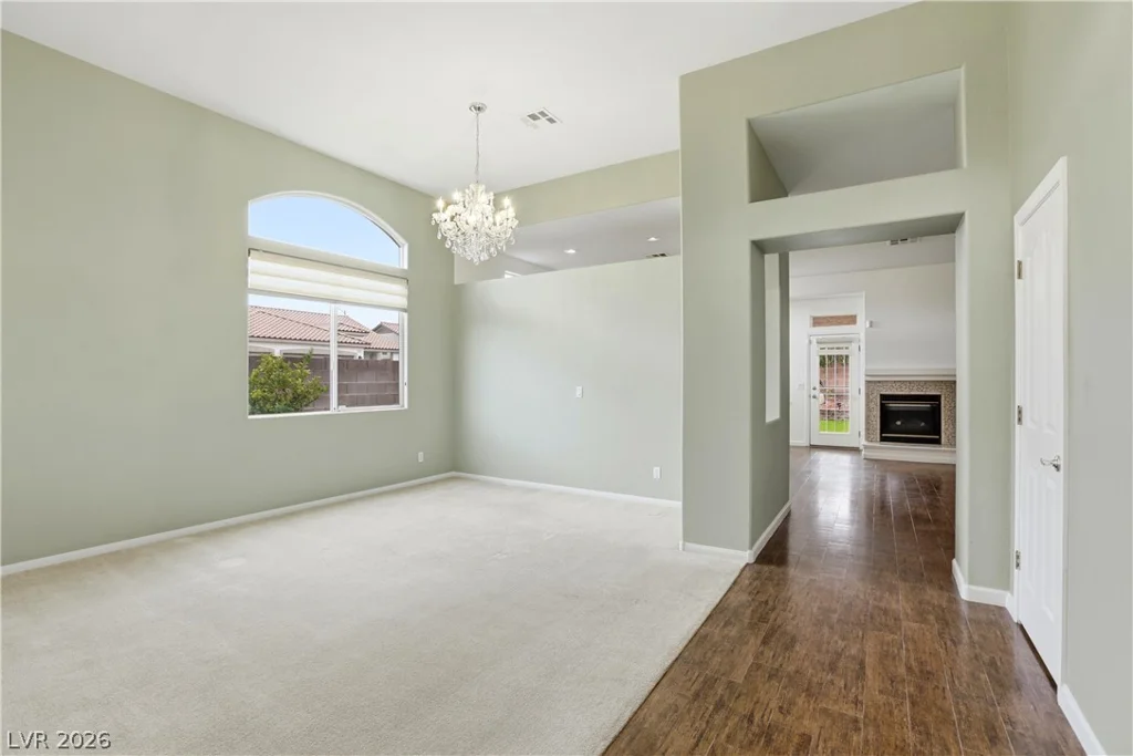 5871 Lost Valley, Las Vegas, NV 89113