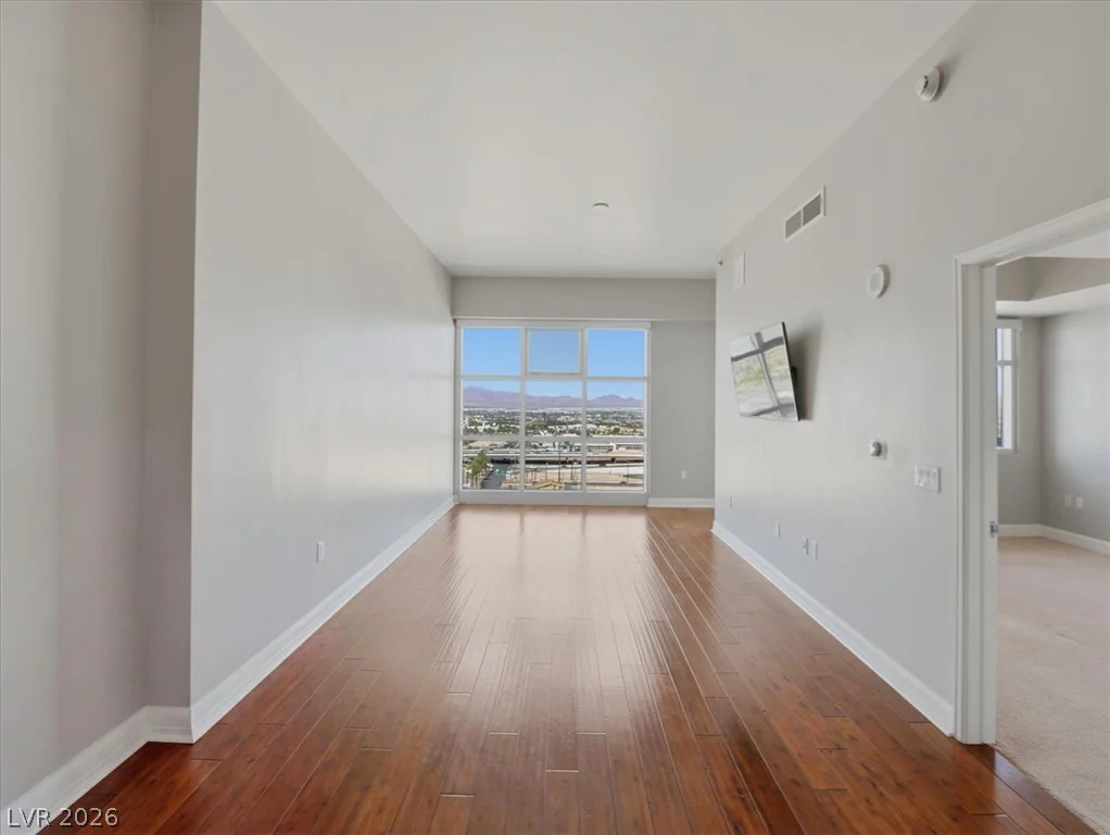 150 Las Vegas, Las Vegas, NV 89101