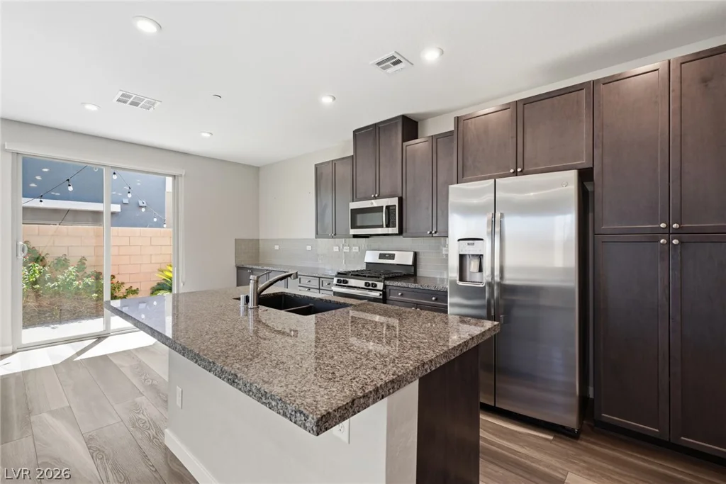 9254 Desert Pearl, Las Vegas, NV 89148