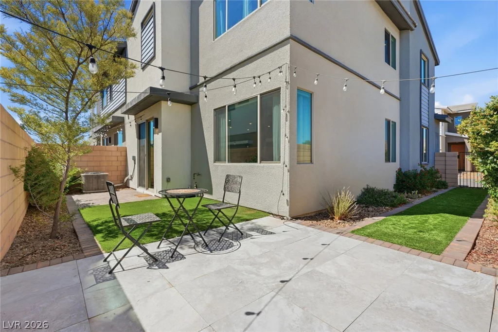 9254 Desert Pearl, Las Vegas, NV 89148