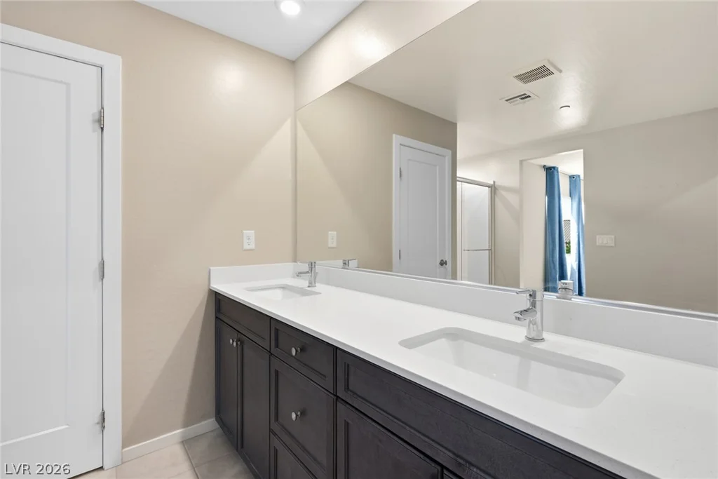 9254 Desert Pearl, Las Vegas, NV 89148