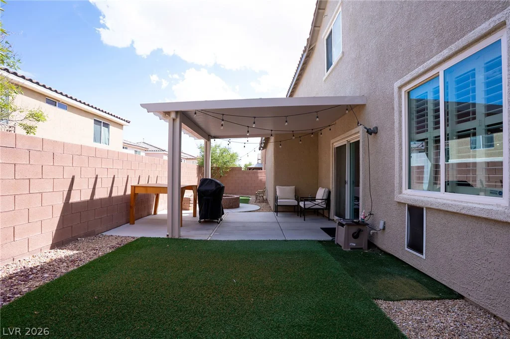 9796 Hearthfire, Las Vegas, NV 89178