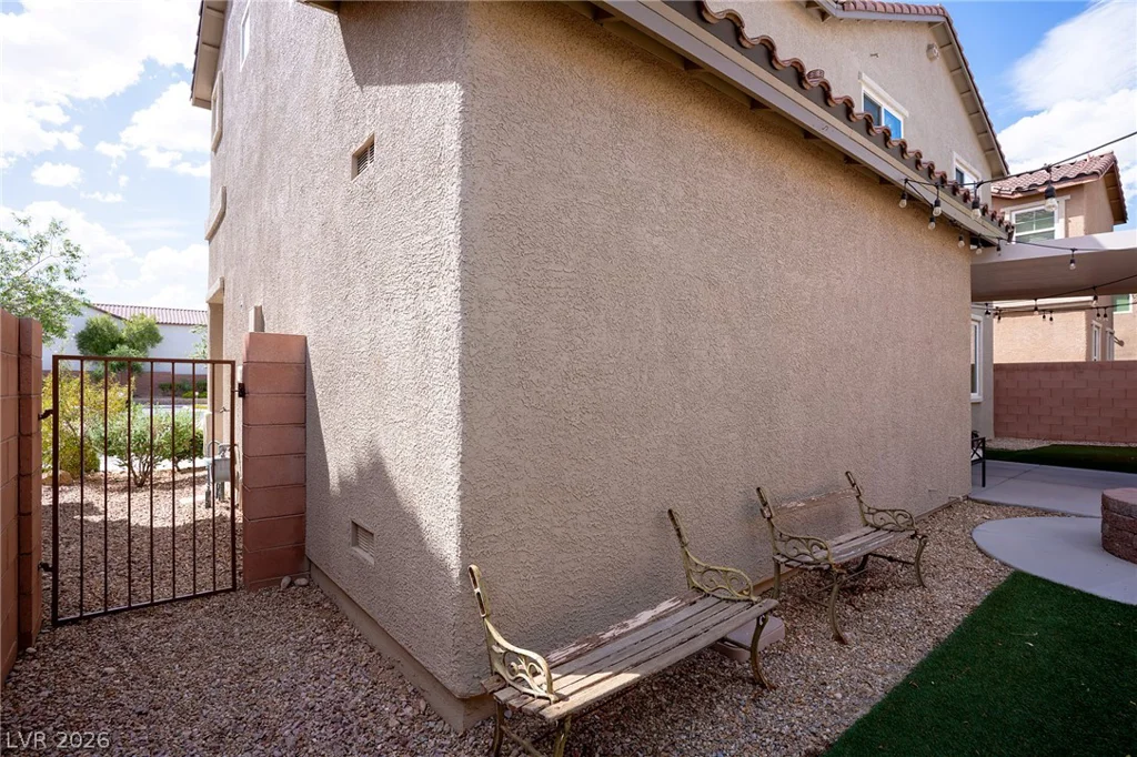 9796 Hearthfire, Las Vegas, NV 89178