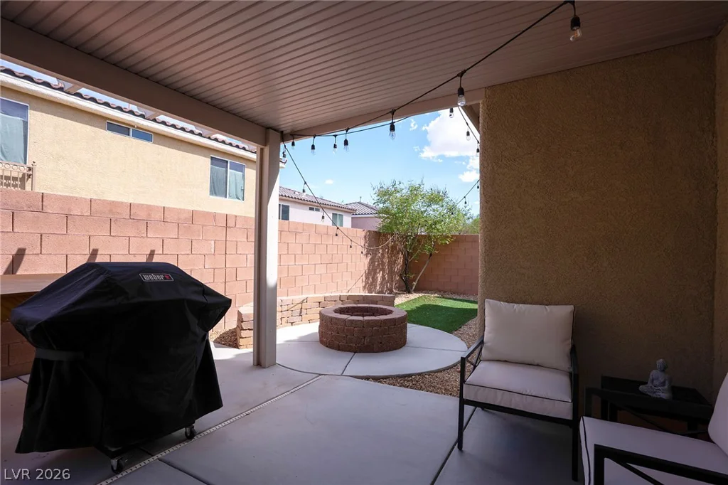 9796 Hearthfire, Las Vegas, NV 89178