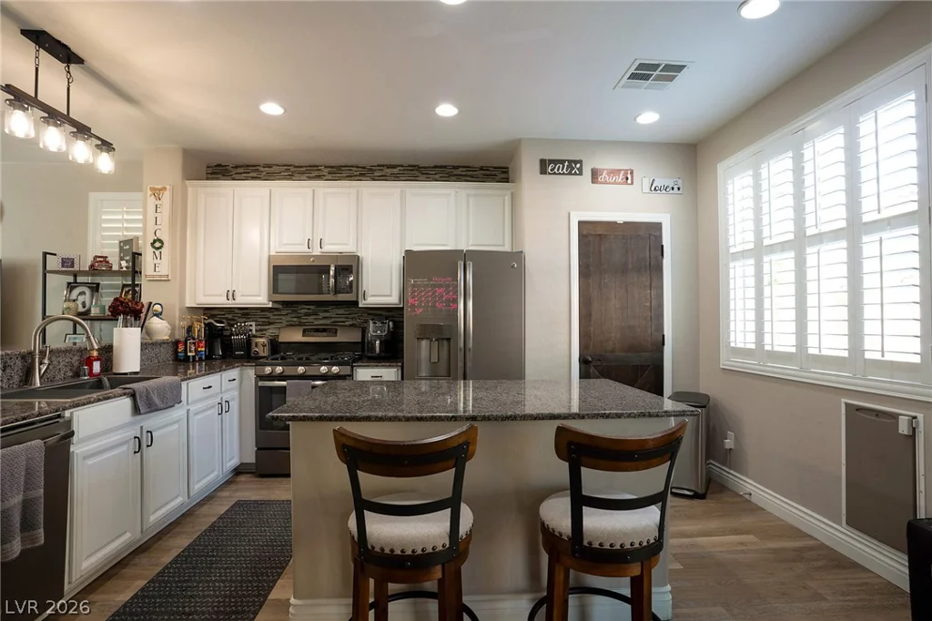 9796 Hearthfire, Las Vegas, NV 89178