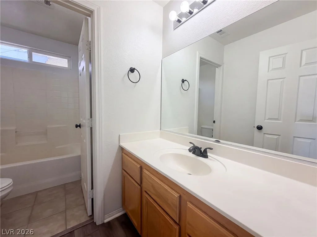 4560 Sunflower, Las Vegas, NV 89120