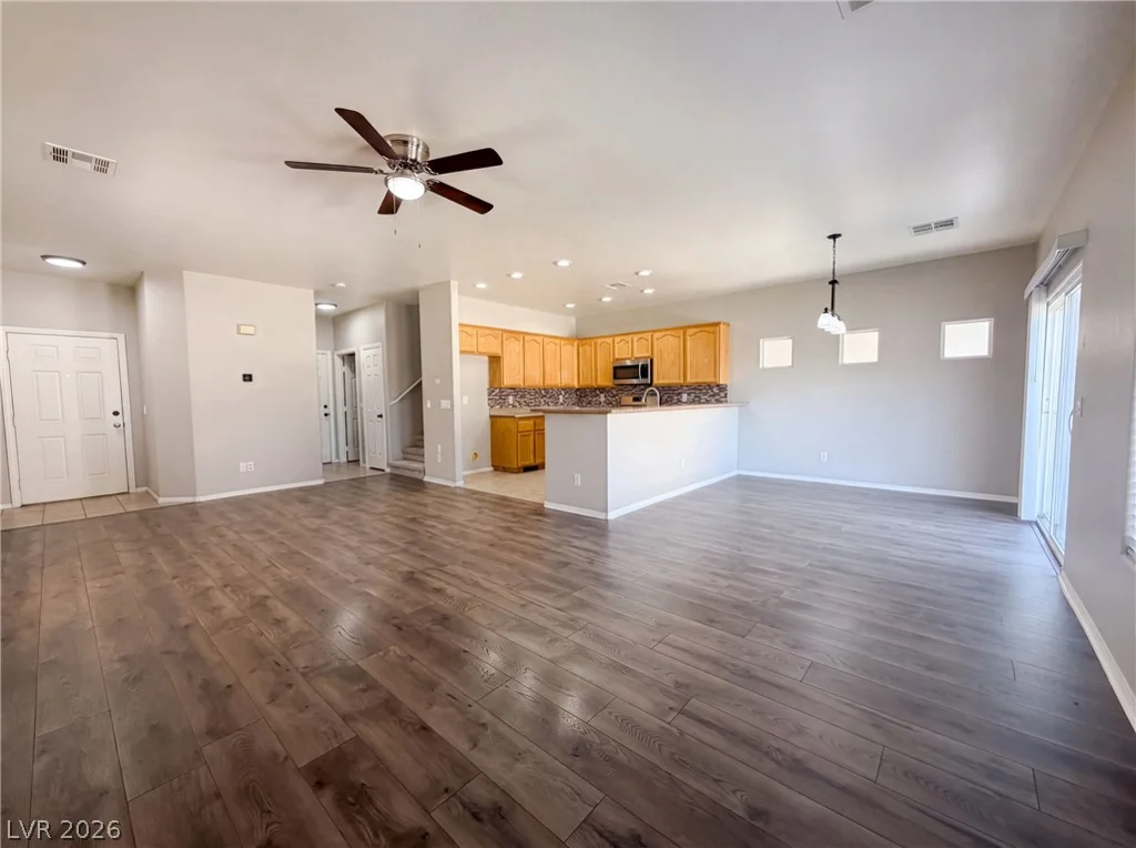 4560 Sunflower, Las Vegas, NV 89120