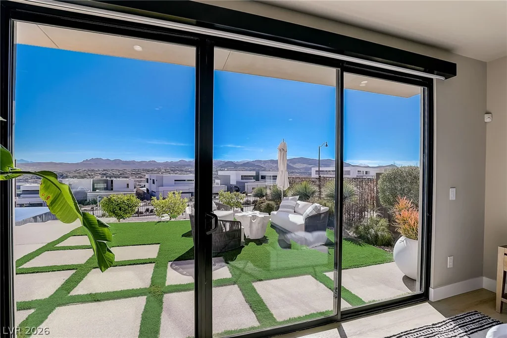 12 Highland Cove, Henderson, NV 89011