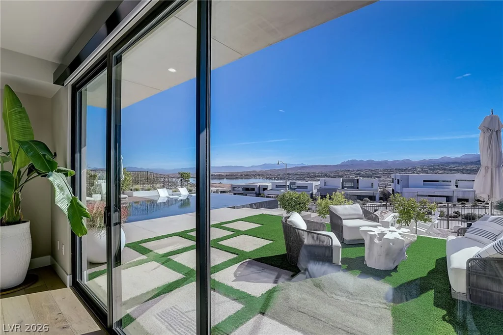 12 Highland Cove, Henderson, NV 89011