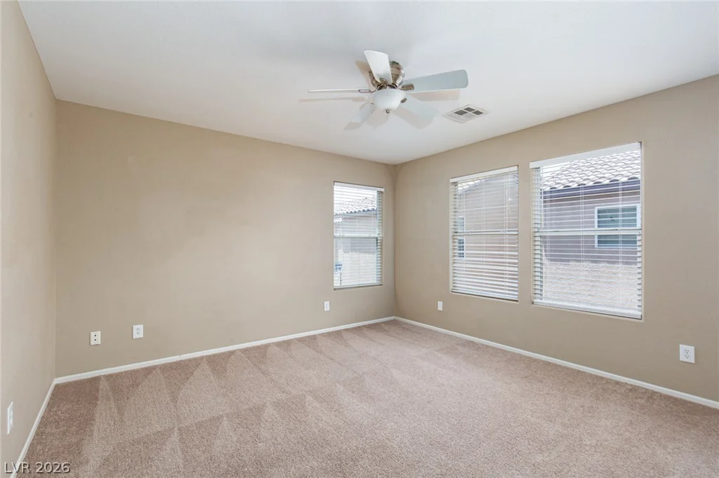 11631 Giles, Las Vegas, NV 89183