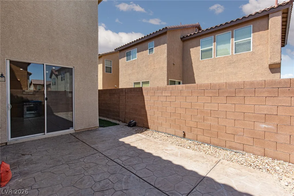 11631 Giles, Las Vegas, NV 89183