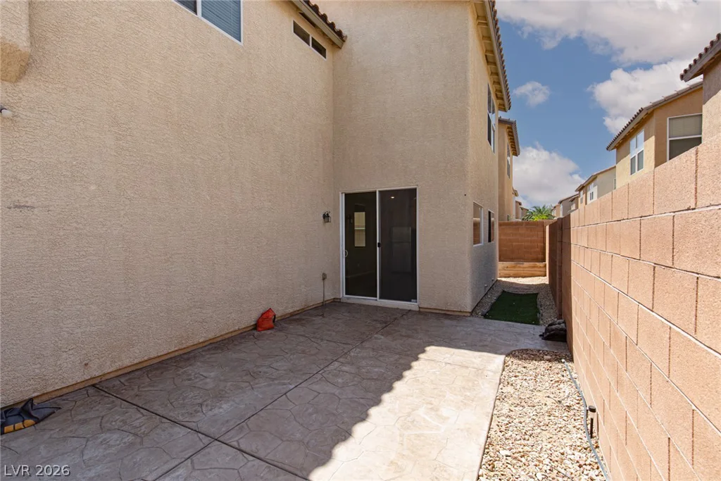 11631 Giles, Las Vegas, NV 89183