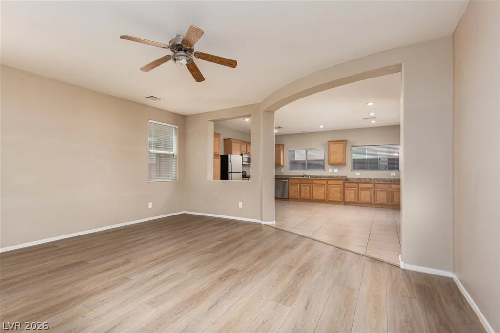 11631 Giles, Las Vegas, NV 89183