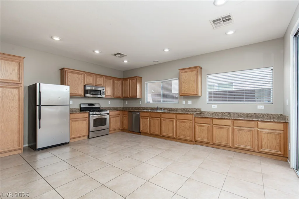 11631 Giles, Las Vegas, NV 89183