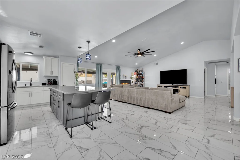 6636 Treadway, Las Vegas, NV 89103