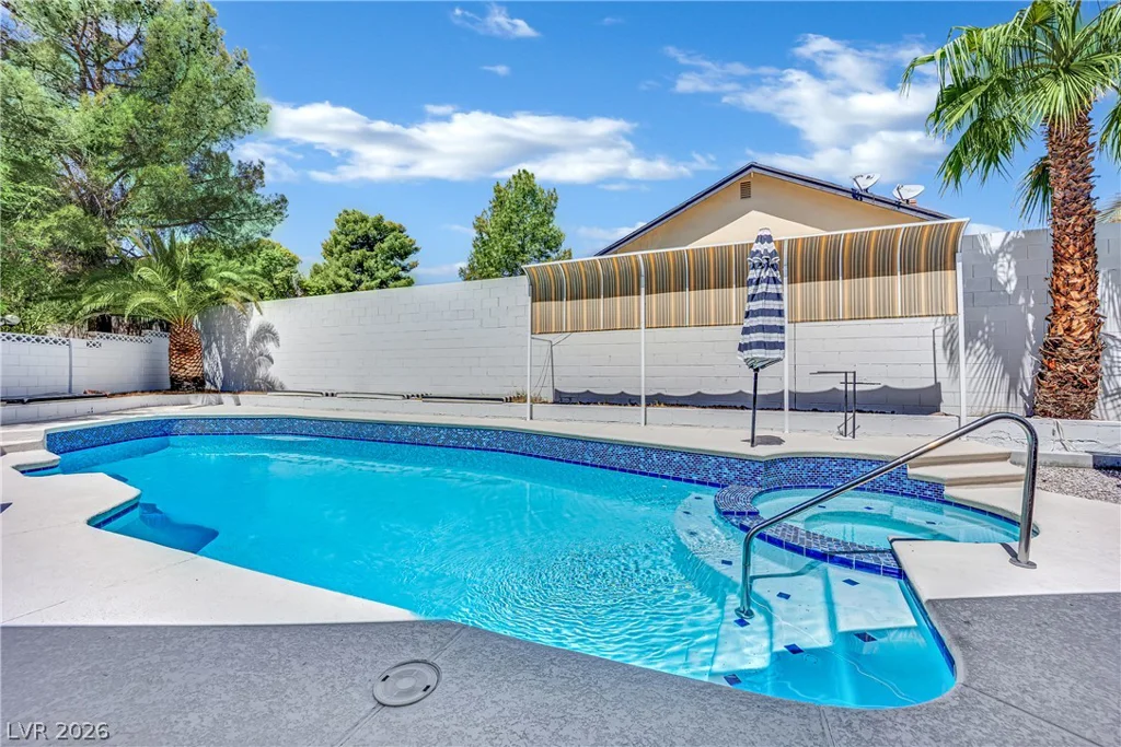 6636 Treadway, Las Vegas, NV 89103