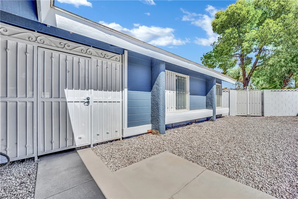 6636 Treadway, Las Vegas, NV 89103