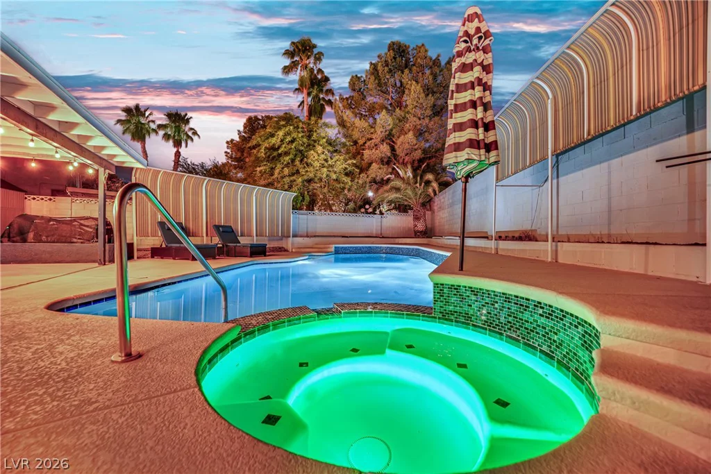 6636 Treadway, Las Vegas, NV 89103