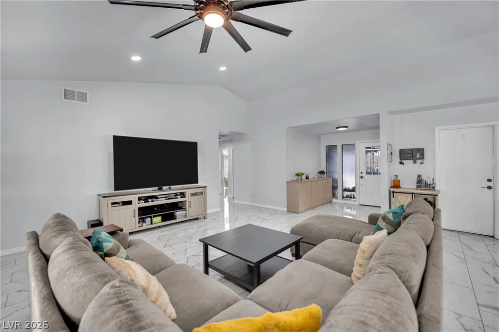 6636 Treadway, Las Vegas, NV 89103