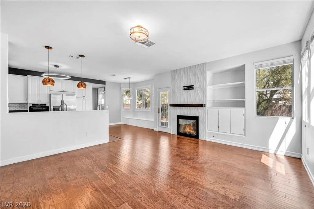 1004 Washington Oaks, Las Vegas, NV 89128