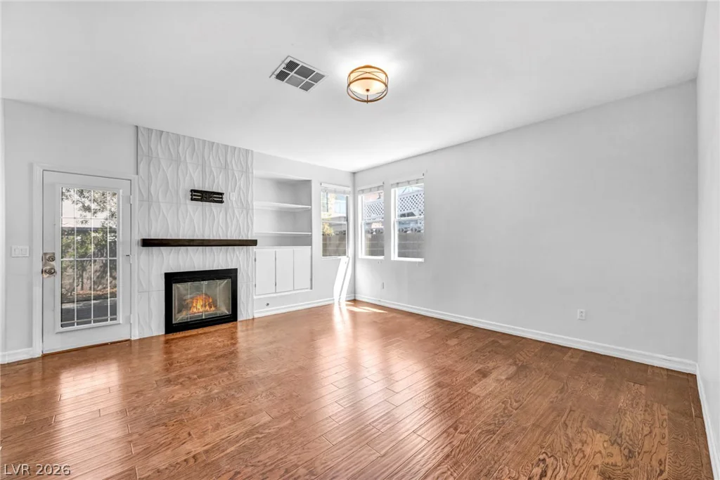 1004 Washington Oaks, Las Vegas, NV 89128