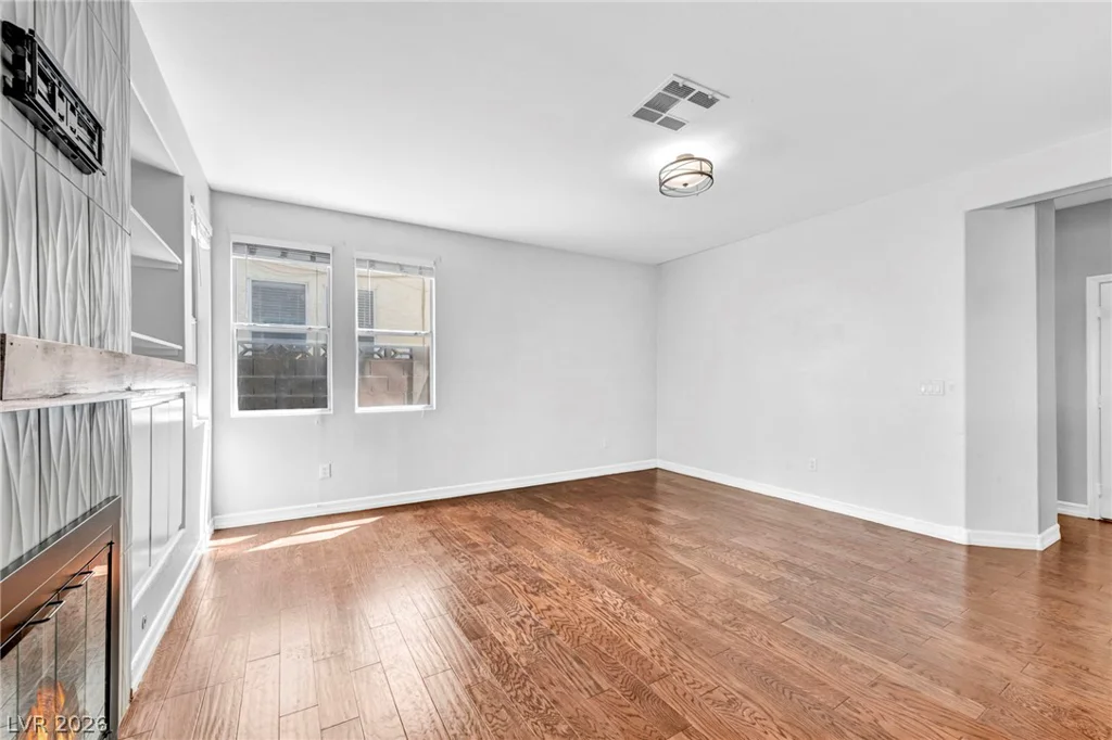 1004 Washington Oaks, Las Vegas, NV 89128