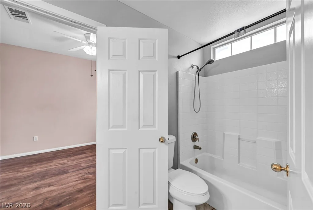 1004 Washington Oaks, Las Vegas, NV 89128