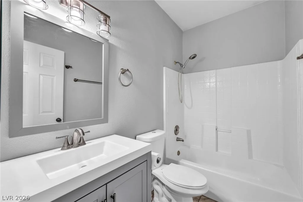 1004 Washington Oaks, Las Vegas, NV 89128
