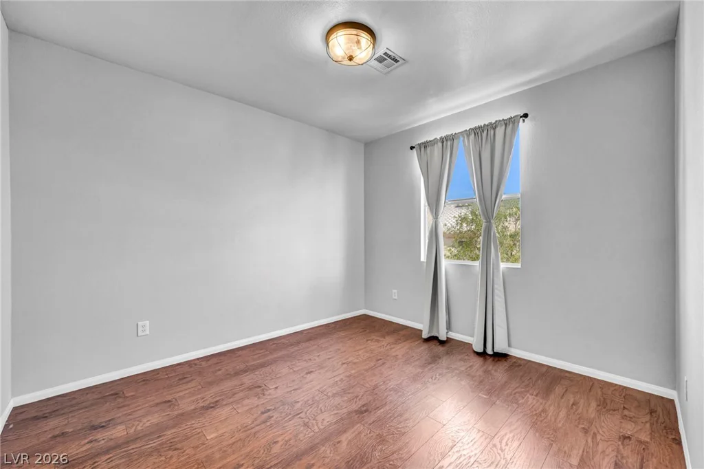 1004 Washington Oaks, Las Vegas, NV 89128