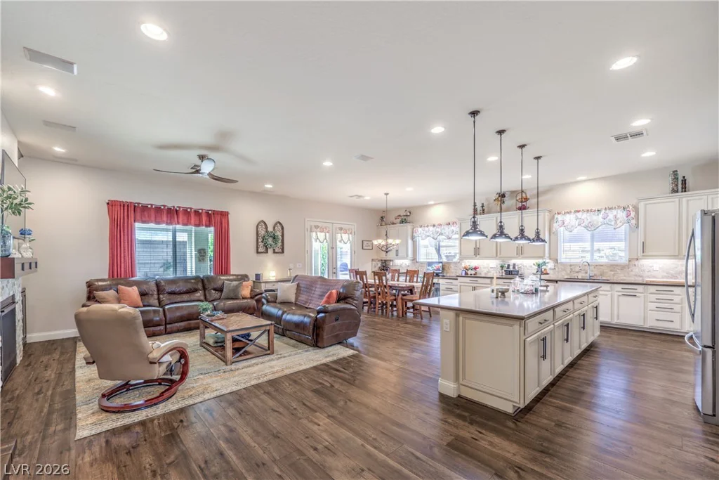 6461 Winecup, Las Vegas, NV 89149