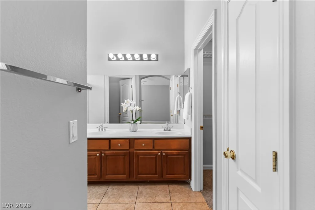 8819 Horizon Wind, Las Vegas, NV 89178