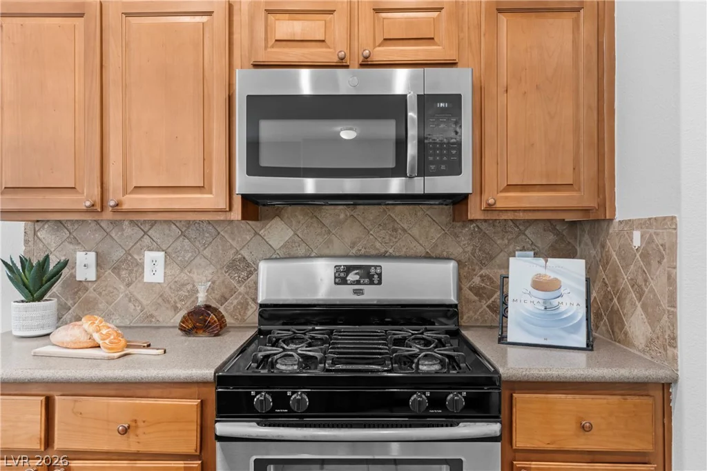 8819 Horizon Wind, Las Vegas, NV 89178
