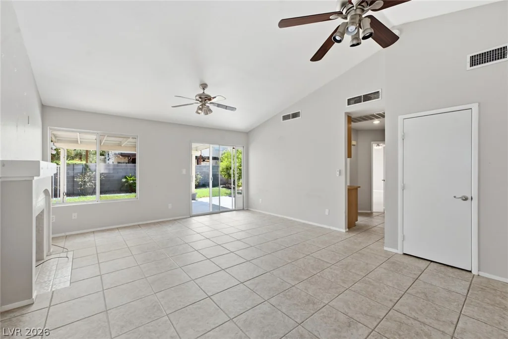 1725 Walingwood, North Las Vegas, NV 89031
